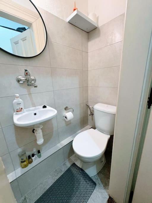 Swanky Apartament